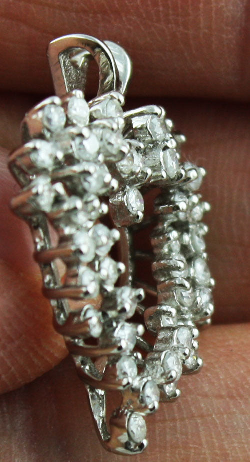 Beautiful natural 14k gold heard pendant  real diamonds 3.6 gram US Seller