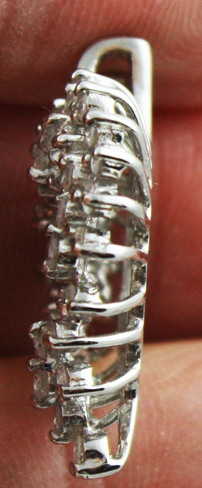 Beautiful natural 14k gold heard pendant  real diamonds 3.6 gram US Seller